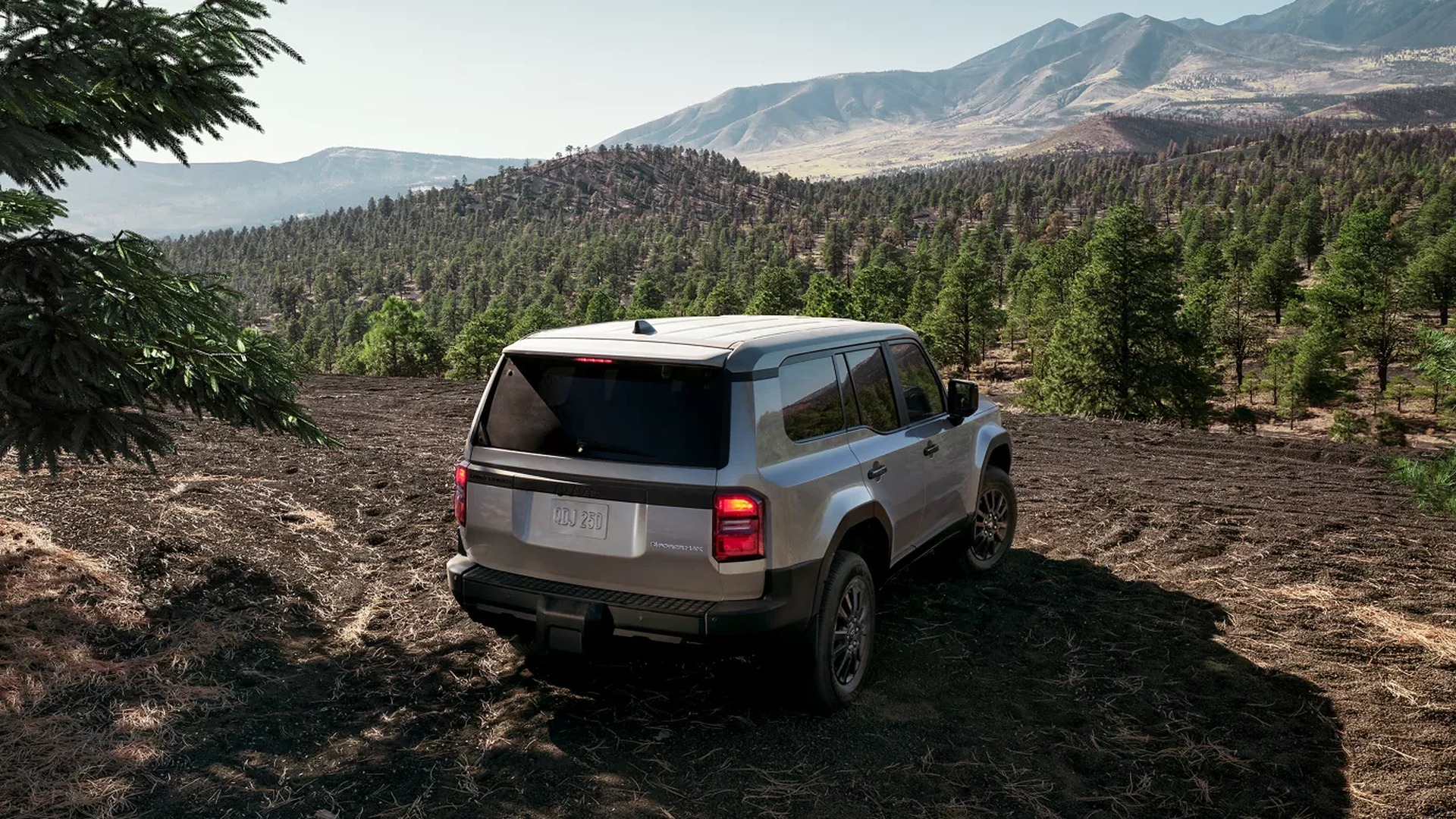 Toyota Land Cruiser 2026 - image 1